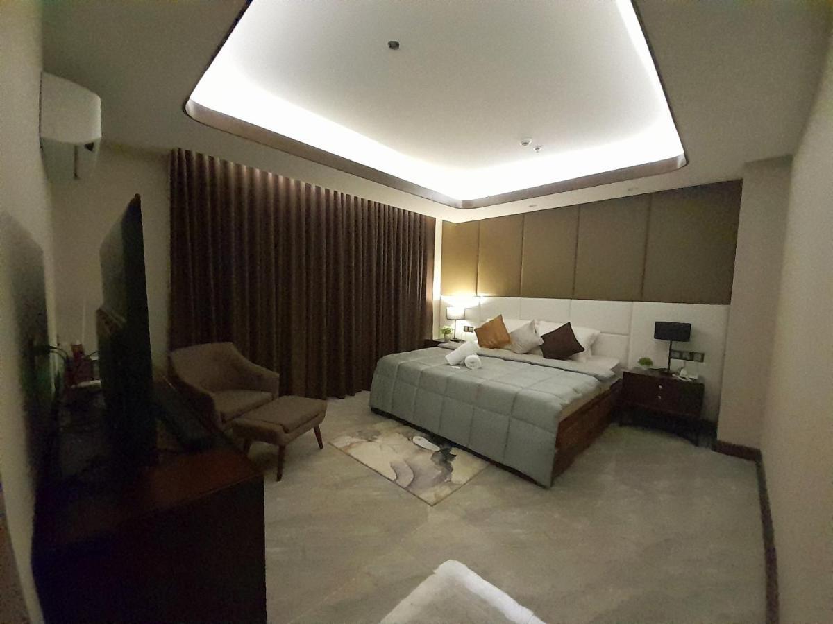 One Euphoria Prime Suite Hotel Angeles Eksteriør bilde