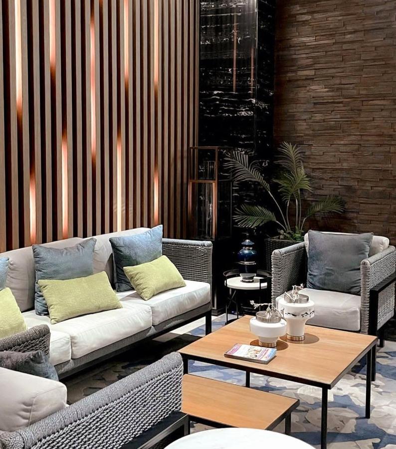 One Euphoria Prime Suite Hotel Angeles Eksteriør bilde