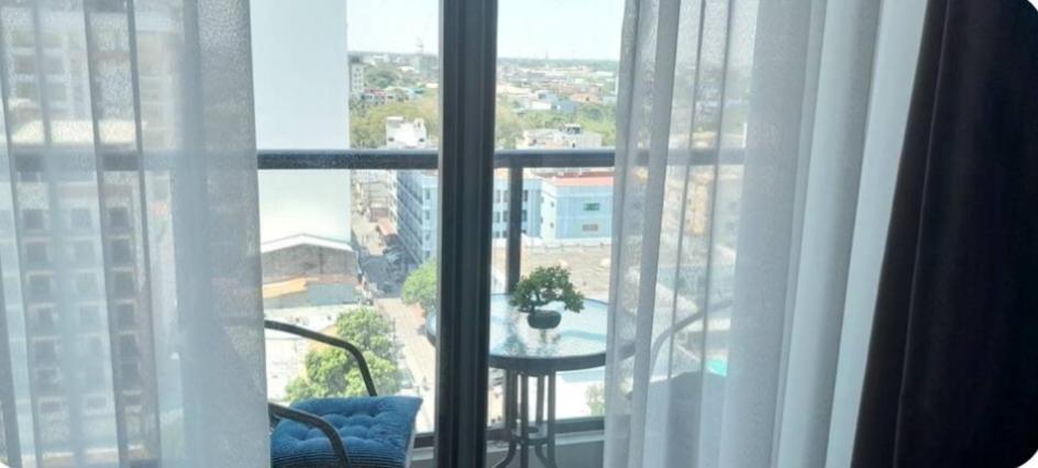 One Euphoria Prime Suite Hotel Angeles Eksteriør bilde