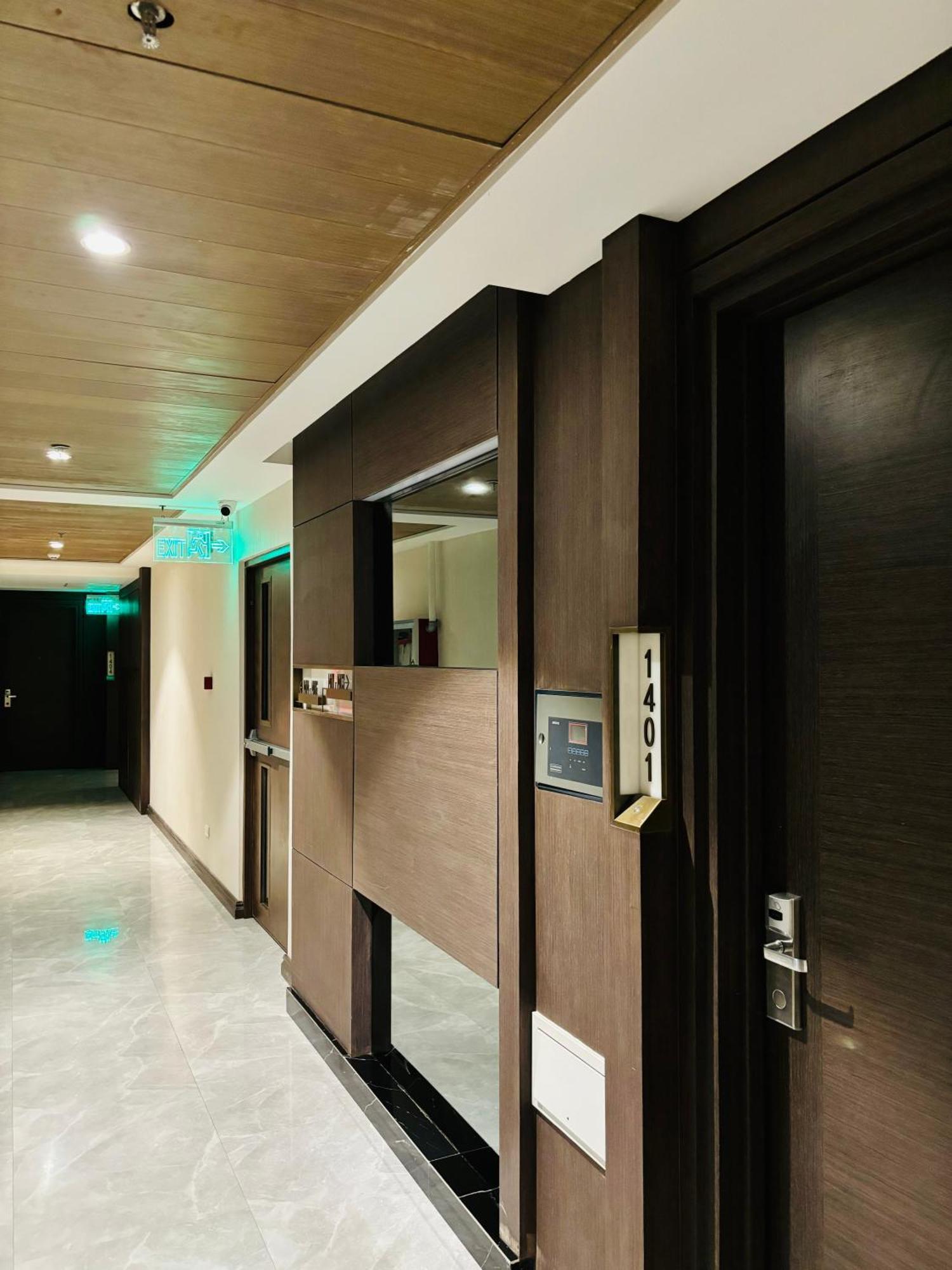 One Euphoria Prime Suite Hotel Angeles Eksteriør bilde